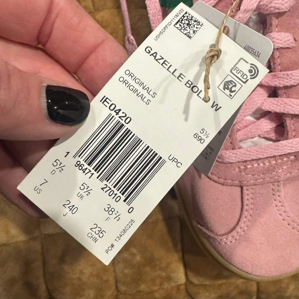 Adidas GAZELLE BOLD Suede Sneakers in Pink and Green- cute comfy classics🩷💚 - Picture 13 of 16